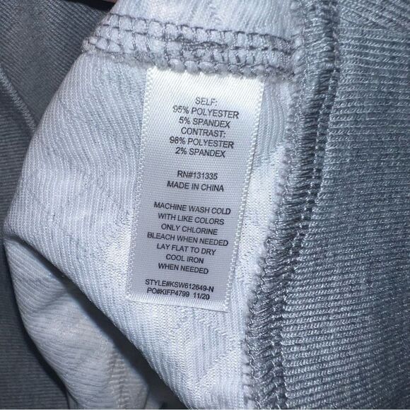 SOCIALITE Textured Mock Neck Pullover - Picture 11 of 11